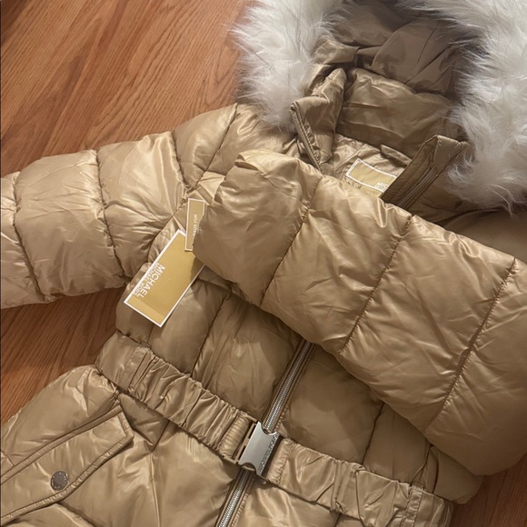 MK Gold Puffer Jacket with Faux Fur Hood - Picture 4 of 6